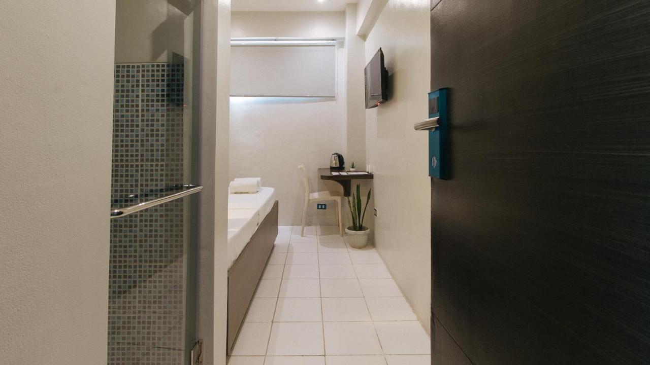 Urbanview At San Antonio'S Place Sampaloc Manila Exteriér fotografie